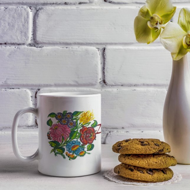 Färgstarka ungerska blommor kaffemugg (Skapare uppladdad)