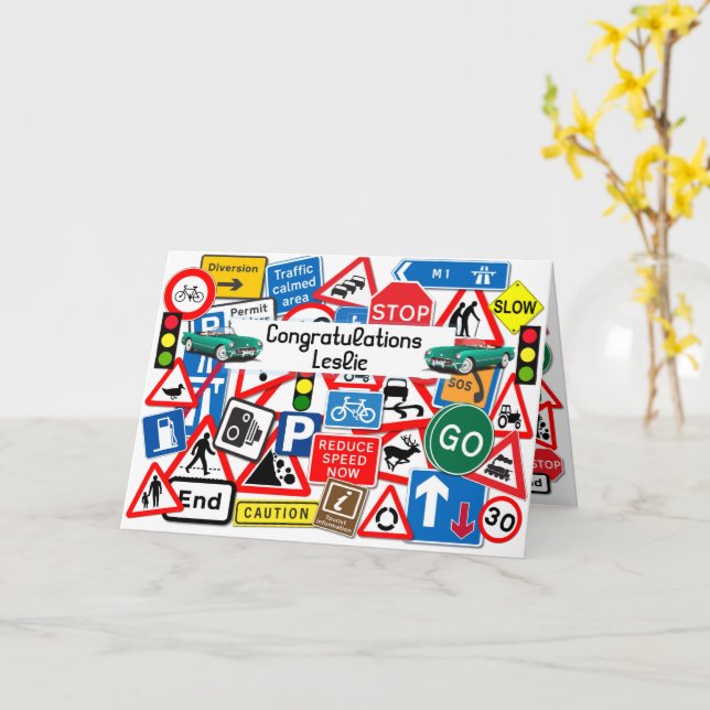 Färgstarka vägskyltar som passerat Gratulerara kör Kort (Gul blomma)