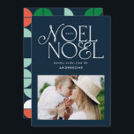 Färgstarkt ljus Noel-geometriskt foto Julkort<br><div class="desc">Färgstark,  ljus roligt Noel-helgdag för julgeometrisk typografi. Röd,  grönt,  marinblått och rosa färgväg.</div>