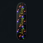 Färgstjärnor Personlig Namn Skate Board<br><div class="desc">Den här skateskorten har en design av färgfulla stjärnor på en svart bakgrund. Designen är personlig så att du kan lägga till valfritt namn. Underbar gåva till alla utlänningar som vill ha en söt men ändå klassad design.</div>
