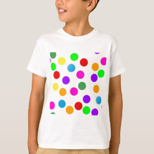 färgton_punkter_på_vit tee