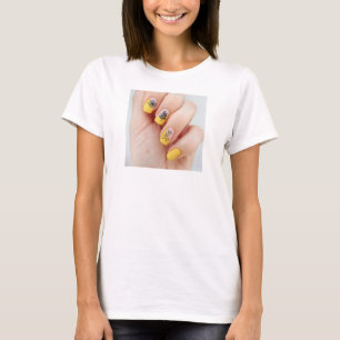 Färgtoningsbildsfärgsskikt för nagel t shirt