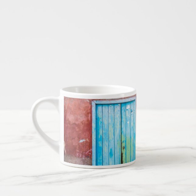 Färgväggar, dörrar och brytare espressomugg (Vänster)