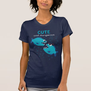Farlig beställnings- fisk för textblåttPiranha T-shirt