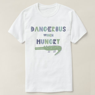 Farligt när hungriga baby-alligator t shirt