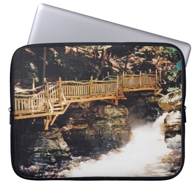 Farligt Väg Laptop Sleeve (Framsidan)