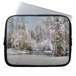 Farm Fält i Winter Snö vid Sunrise Laptop Sleeve