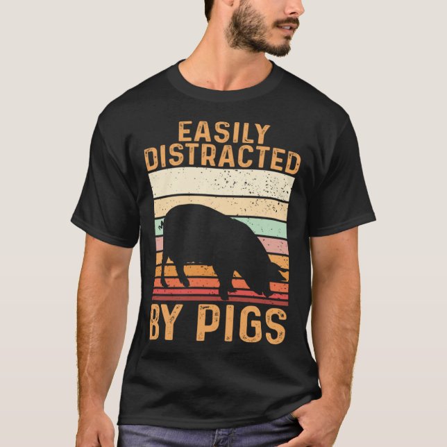 Farm Kids Piglet Easily Distracted By Pigs T Shirt (Framsida)