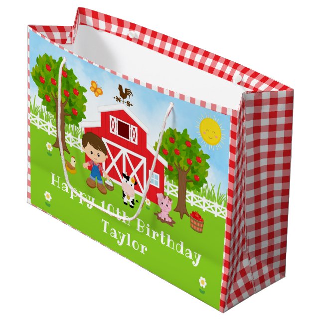 Farm Red Barn Brown Hair Boy Grattis på födelsedag (Framsidan Vinklad)