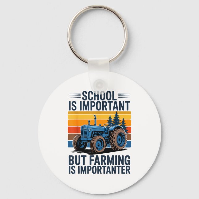 Farm Shirt But Farming Is Imrtanter Farmer Tractor Nyckelring (Framsida)