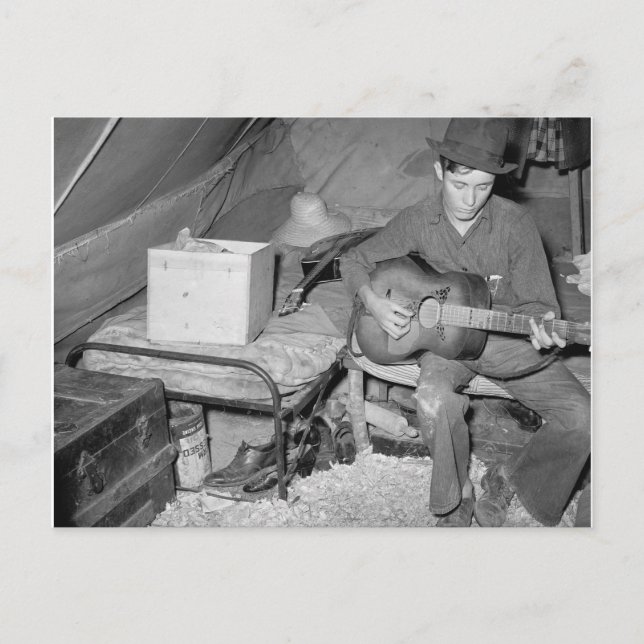 Farm Worker Spela Guitar, 1939 Vykort (Framsida)