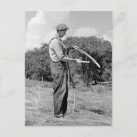Farmer Sharpening a Scythe, 1930-talet