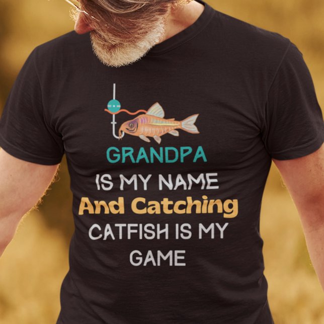 Farmor T-Shirt (Grandpa Catfishing Funny Shirt)