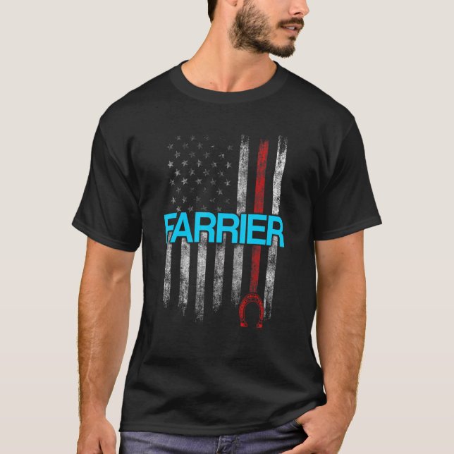 Farrier Horseshoe Hoof Trimming Equine Shoeing   T Shirt (Framsida)