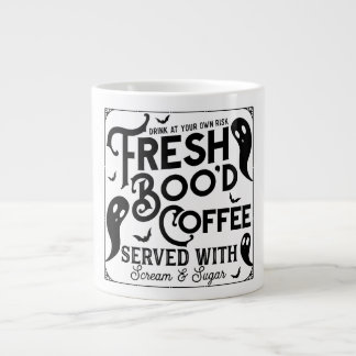 Färsk Boo'd Coffee serverad med Skräm & Sugar Jumbo Mugg