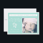 Färsk färgton Fotavtryck Foto Birth-meddelande Meddelande<br><div class="desc">Ett färskt och modernt akvammint och en vit neutralt gender foto med söta fotavtryck från baby fötter. Anpassa detta trevliga födelsemärke genom att lägga till ett baby bild, namn om din nyfödd bebis-pojke eller flicka, födelsedatum, mätningar och speciella budskap till anpassningsbarnas textmallsområden. Kärlek, men vill ha ett annat färg? Skicka...</div>