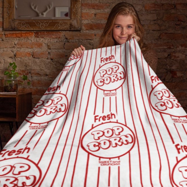 Färsk Popcorn Home Movie Theater Fleecefilt (Get cozy with some popcorn, a good movie and this cute throw blanket!)