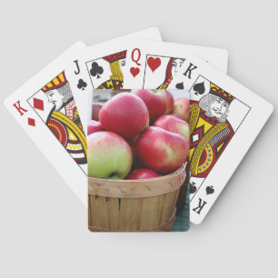 Färska äpplen i Basket på jordbruksmarknaden Casinokort