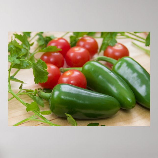 Färska Jalapenos, Cherry Tomates och Cilantro Poster (Framsidan)