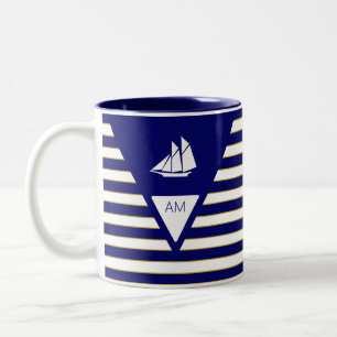 Fartyg & Monogram på blå och vit randig Två-Tonad Mugg