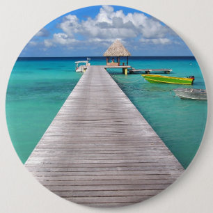 Fartyg på en brygga i det Stillahavs- knäppas Knapp