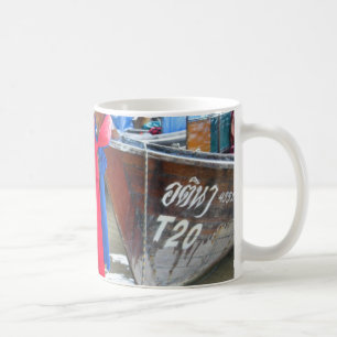 Fartyg på för PhiPhi för strand öarna, Thail Kaffemugg