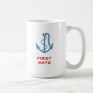 Fartyget ankrar den första kompisen kaffemugg