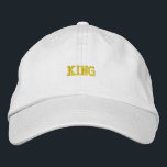 Fashionable Hat med fet Kung Text White Cap Broderad Keps<br><div class="desc">Den här vita bomullstexten har den broderade "Kung" texten i fet stil. Den justerbara förslutningen säkerställer en bekvämt passande perfekt för avslappnader eller snyggt tillfälle.</div>