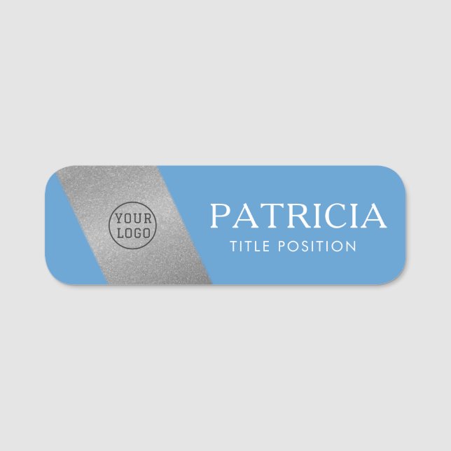 Fashionable Himmel Light Blue and Glitter Silver L Namnbricka (Framsida)