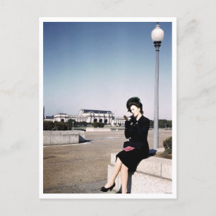 Fashionable Woman, Union Station, Washington DC Vykort