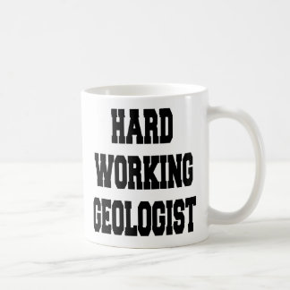 Fast arbetande geolog kaffemugg