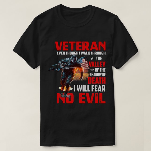 Fast jag går genom militärens veteran 22 t shirt (Design framsida)