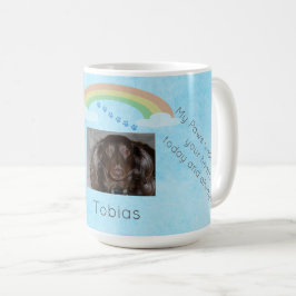 Fast mellan varje ögonblick kaffemugg