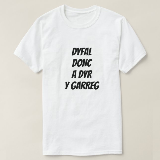 Fästen bryts ständigt. t shirt (Design framsida)
