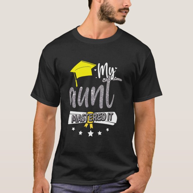 Faster mastersexamen present till moster t shirt (Framsida)