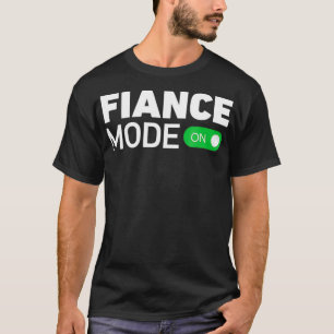 Fästmanläge på Snart gifta par T Shirt
