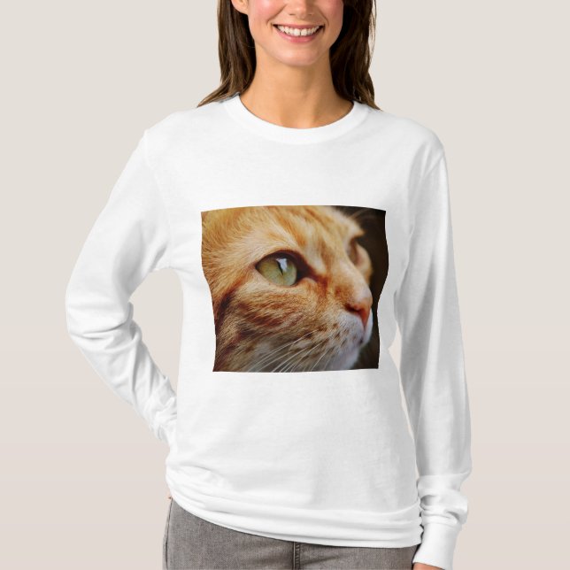 Fastställt Ansikte för en Ginger Cat T Shirt (Framsida)