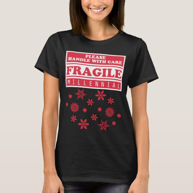 Fästvänlig Millenniehantering, hantera omsorgsfull Tee Shirt (Framsida)