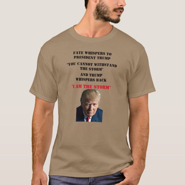 FATTIGSVISSTAR TILL PRESIDENT TRUMP TEE SHIRT (Framsida)