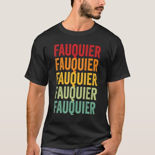 Fauquier County Virginia Rainbow Text Design T Shirt (Framsida)
