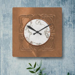 Faux Copper Marble Art Deco Gatsby Stil Clock Fyrkantig Klocka<br><div class="desc">Finare art nouveau inspirerade kopparhörn är inramade kring en marmorerad inre. Alla fantastiska faux och tryckt platt men har en unik 3D-fyr. Om romerska siffror inte stenar din värld kan du enkelt ta bort dem så att de har en numerlös klocka. Det finns en ställe för det här är ditt...</div>