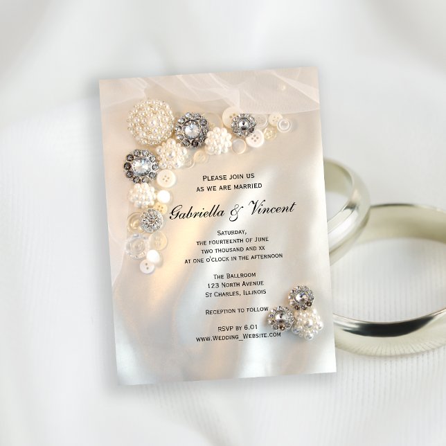 Faux Diamond och White Pearl Buttons Bröllop Inbjudningar (Skapare uppladdad)