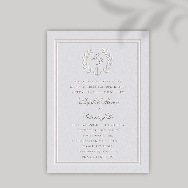 Faux Embossed Anchor Wand Classic Formal Bröllop Inbjudningar (nautical wedding invitation modern classic formal traditional faux embossed anchor crest monograms)