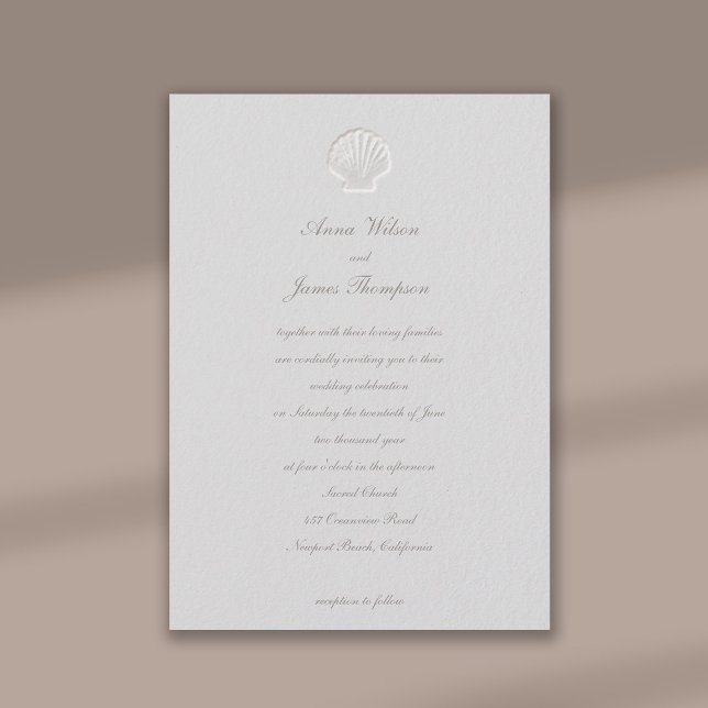Faux Embossed Seashell Formal Classic Bröllop Inbjudningar (formal traditional wedding invitation nautical seashell beach ocean sea lake yacht faux embossed)
