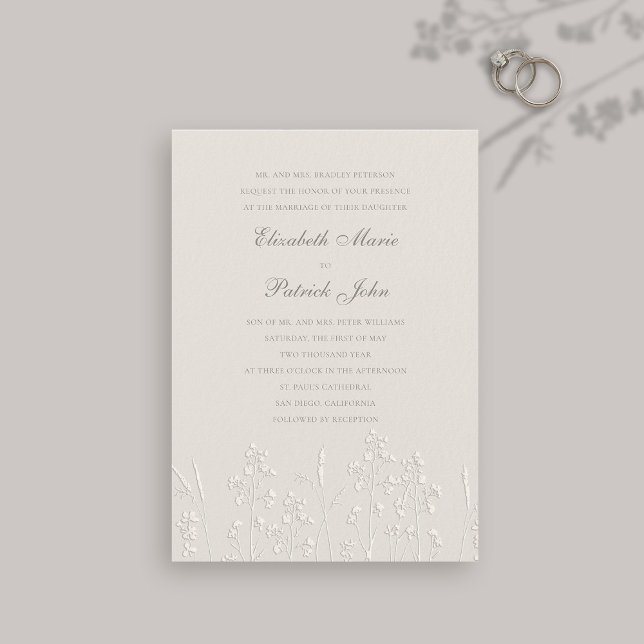 Faux Embossed Wildblommor Ecru Formal Bröllop Inbjudningar (formal traditional wedding invitation faux embossed wildflowers art sketch ecru modern classic)