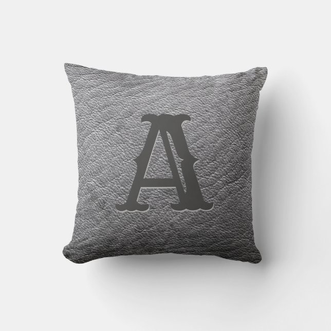 Faux Grått Leather Monogram Embossed Kudde (Framsida)