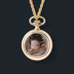 Faux Guld Roman Numerals & Anpassningsbar Photo Armbandsur<br><div class="desc">Laddningsbevakning med ett överlägg av romerska siffror från guld-färgaden som du kan lägga till ett eget foto till.</div>