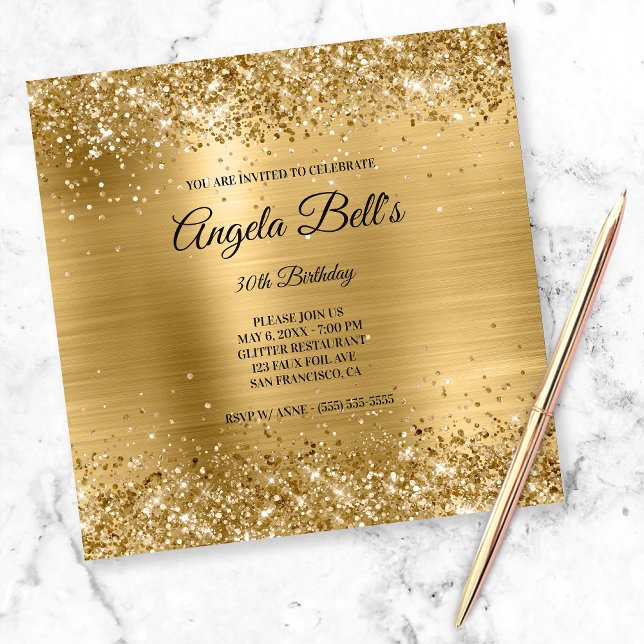 Faux Shiny Guld Glitter Brushed Foil Monogram Inbjudningar (Skapare uppladdad)
