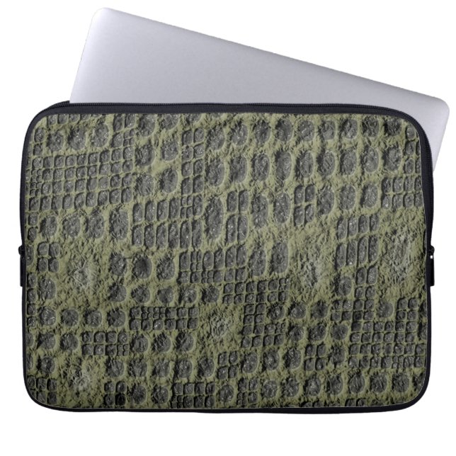 Faux Snake Skin Laptop Sleeve (Framsidan)
