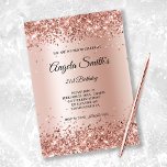Faux Sparkly Ro Guld Glitter Inbjudningar<br><div class="desc">En glamorös 21-årsinbjudan till henne. Faux shiny ro guld glitter med gnistor mot en blek med platinafografik. All sparsam och glansig inslag i denna moderna gigantiska design är digital grafik.</div>
